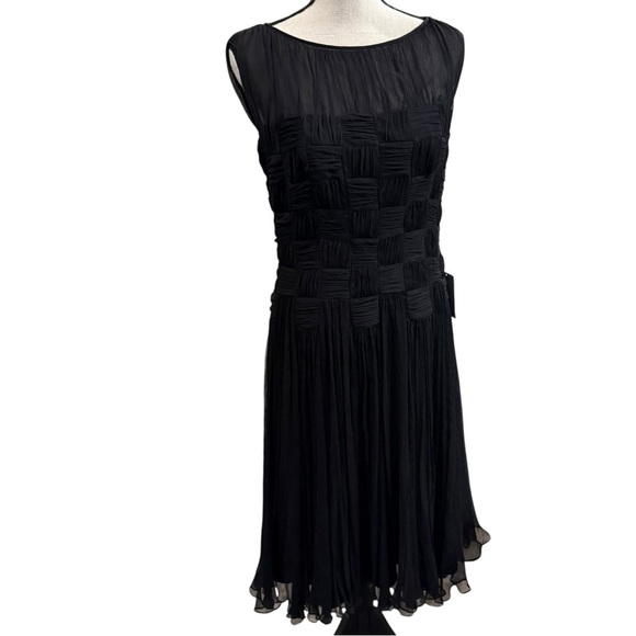 Tadashi Shoji Silk Party Cocktail Dress chic Sz 10 Demure Classic elegant flowy - Picture 1 of 15